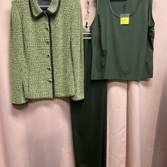 St. John Collection size 14 Jacket and Top. Pants  size 12 NWT - Picture 3 of 15